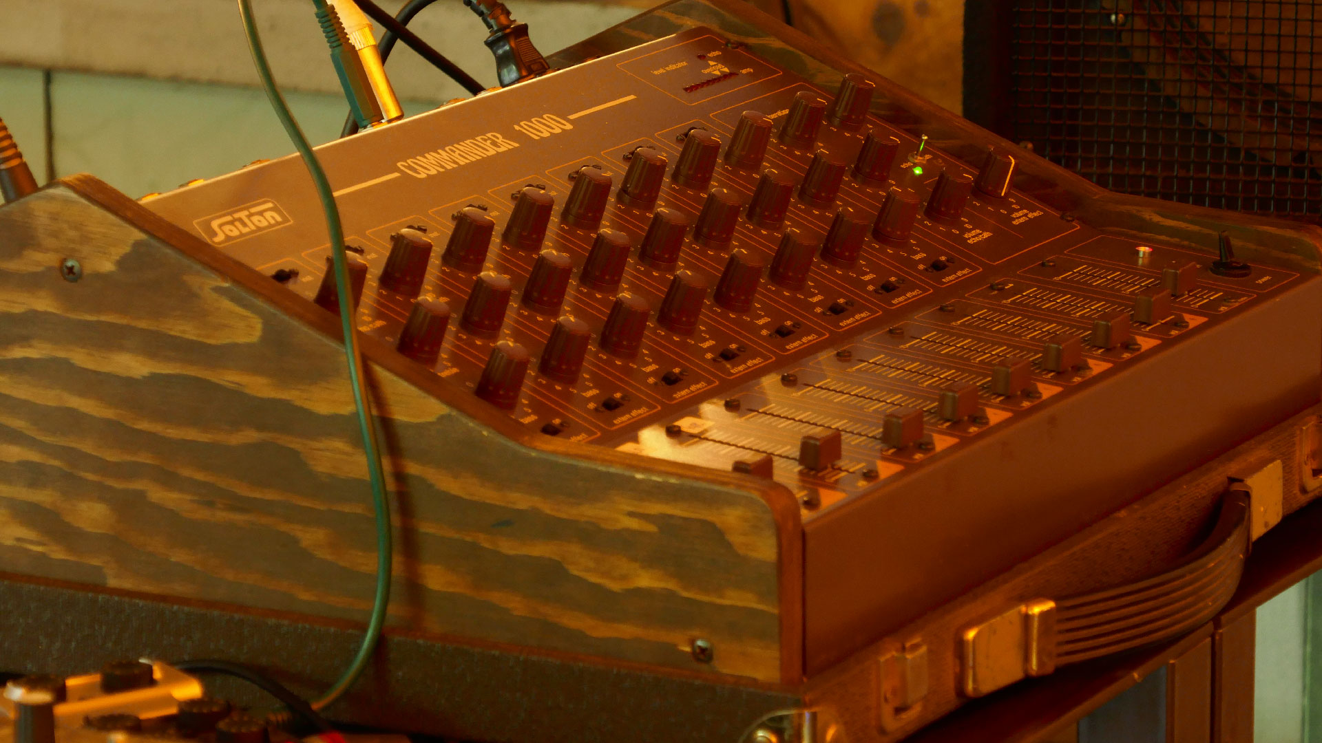 2024-03-12 wendelrekords V.II (unfinished sense of time Tape Mix und Tape Echo Mix) (10 Vinyl)